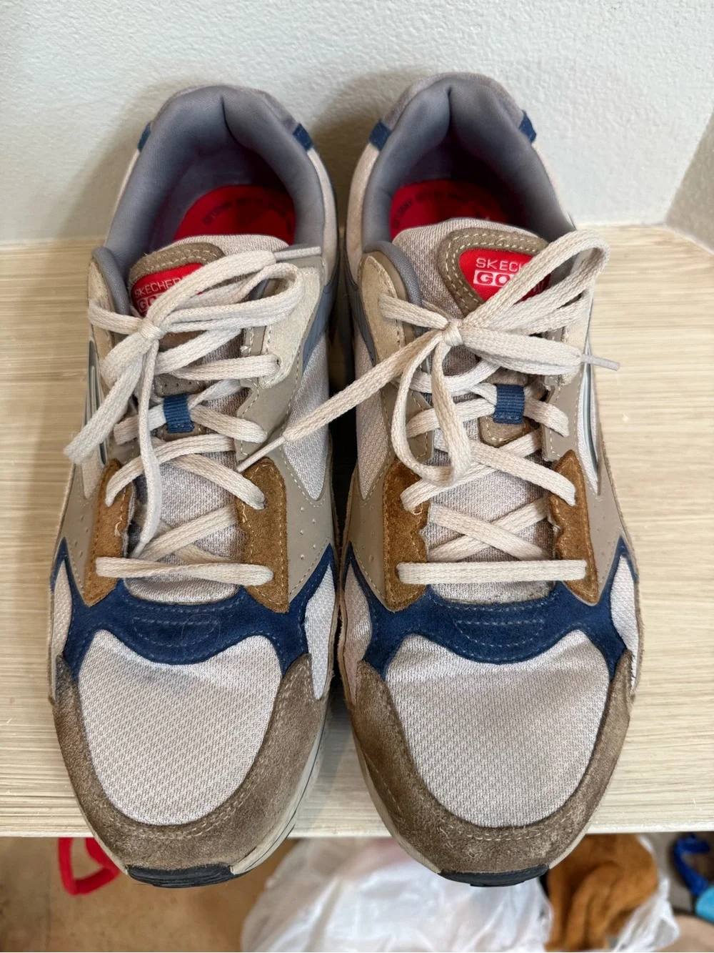Skechers men Beige Navy Gray Athletic Sneakers size 13